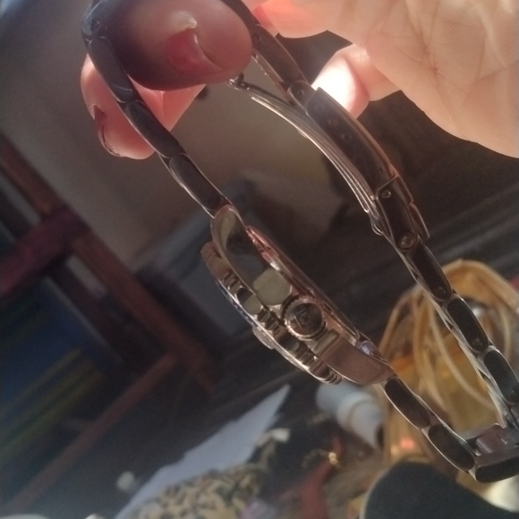 Watch - Picture 3 of 4